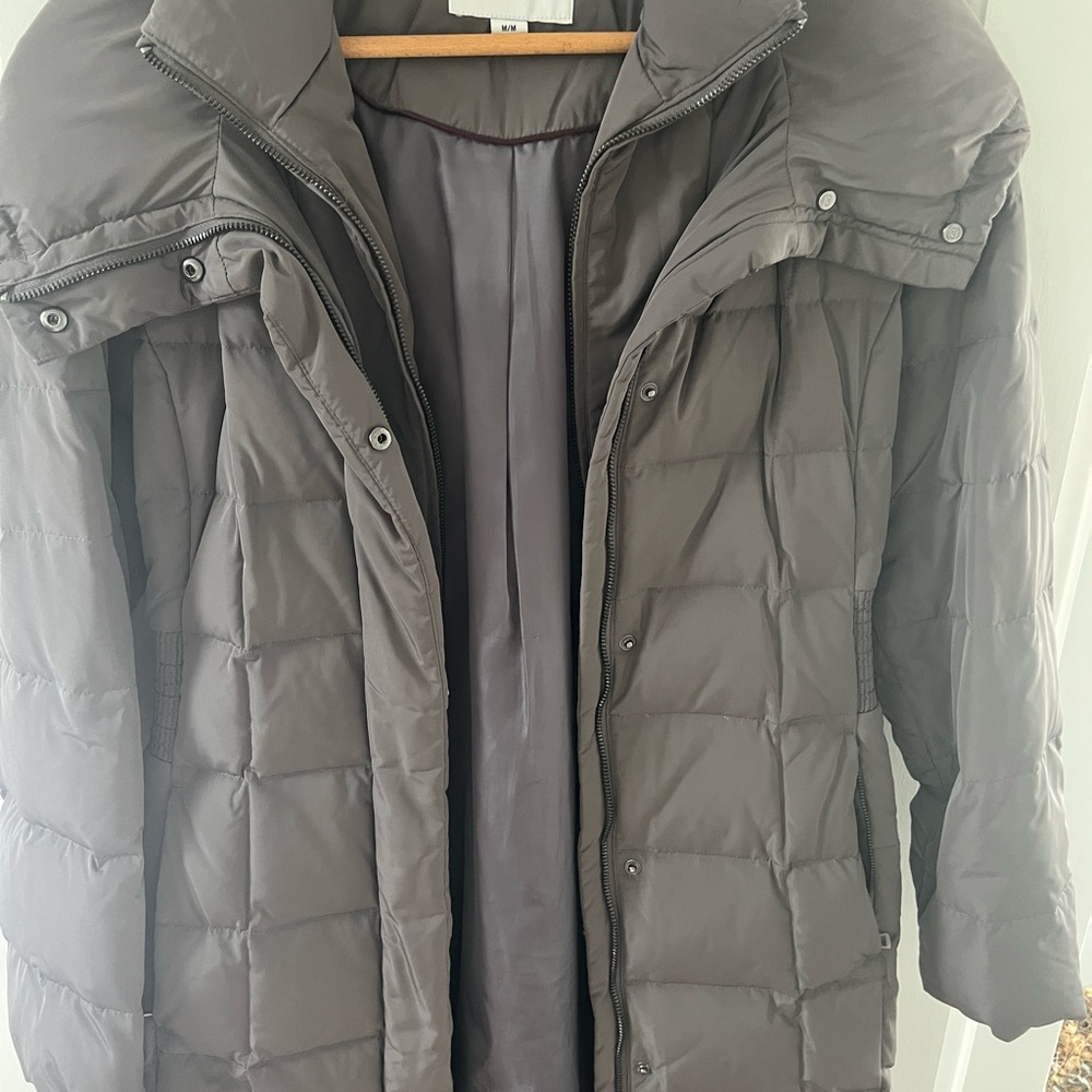 EUC Cole Haan Signature Down Coat with Hood - Picture 9 of 9